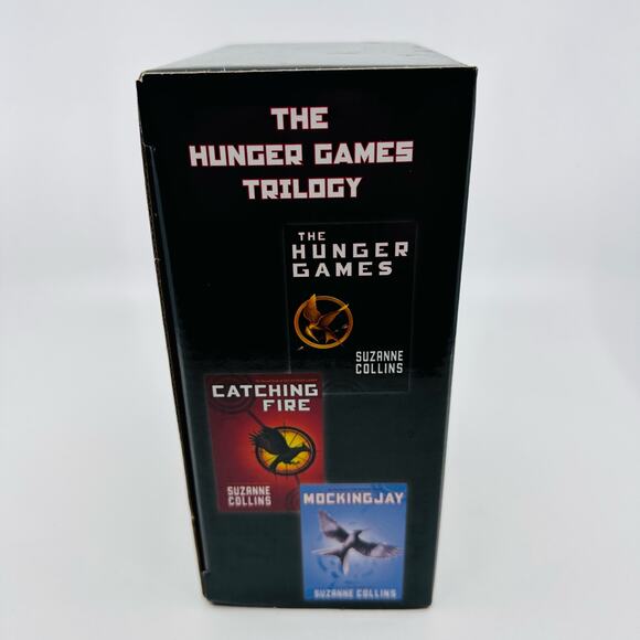 The Hunger Games Trilogy With Box by Suzanne Collins, Scholastic Press, Set of 3 - Picture 4 of 13